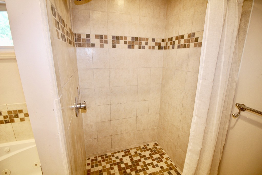 11 Allen Road Billerica, MA 01821 - Photo 22 of 30 Gallery Image 22