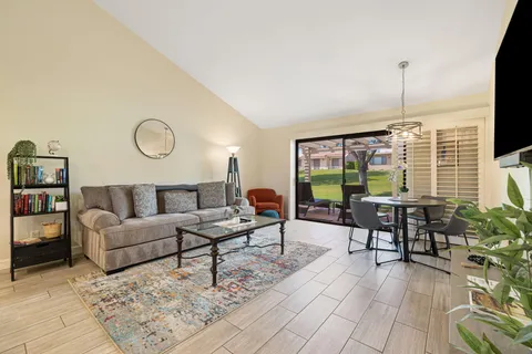 $289,000 | 40733 La Costa Circle East, Palm Desert, CA 92211