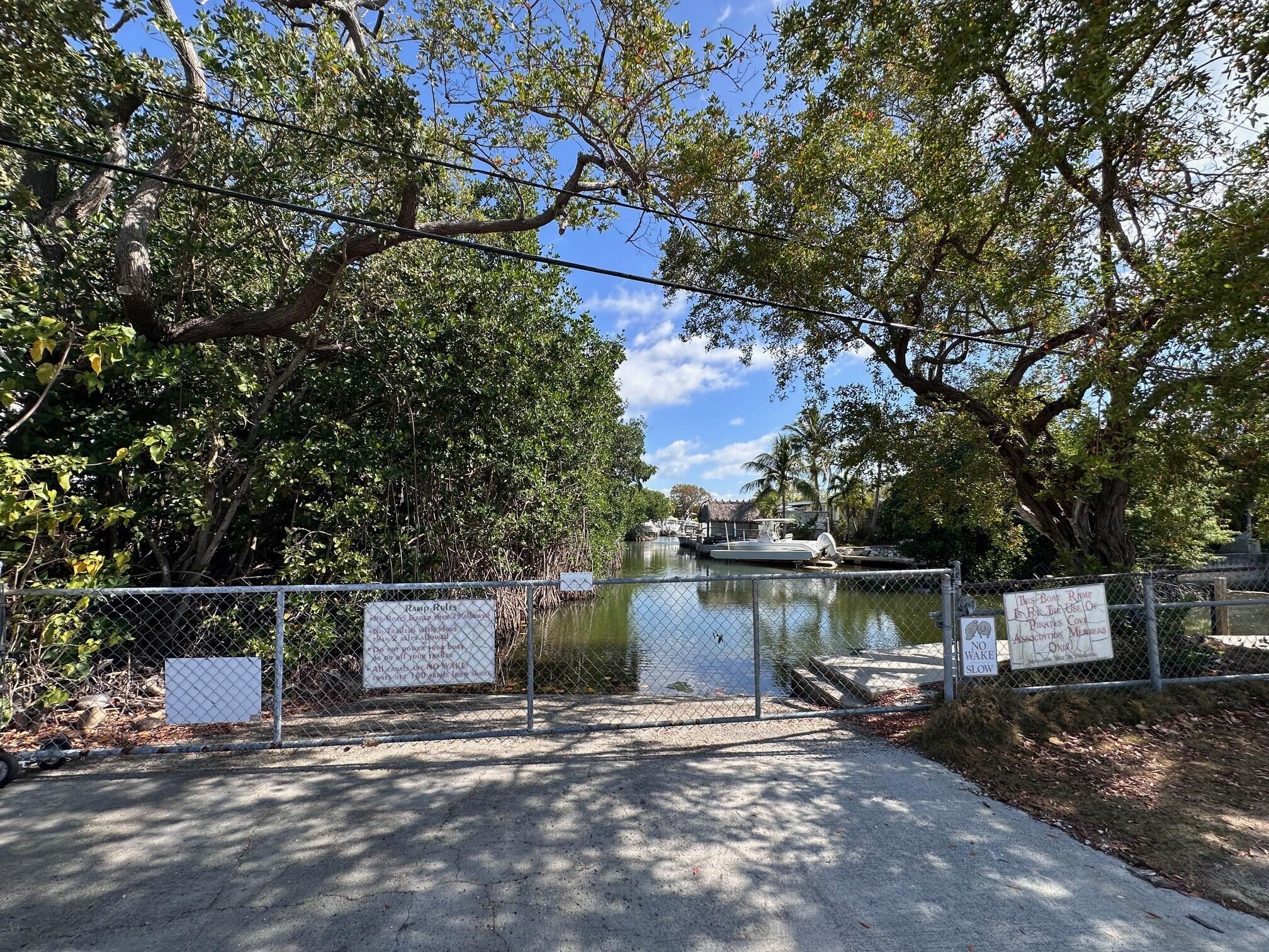 32 Pirates Drive Key Largo, FL 33037 - Photo 18 of 25 a view of a outdoor space and yard