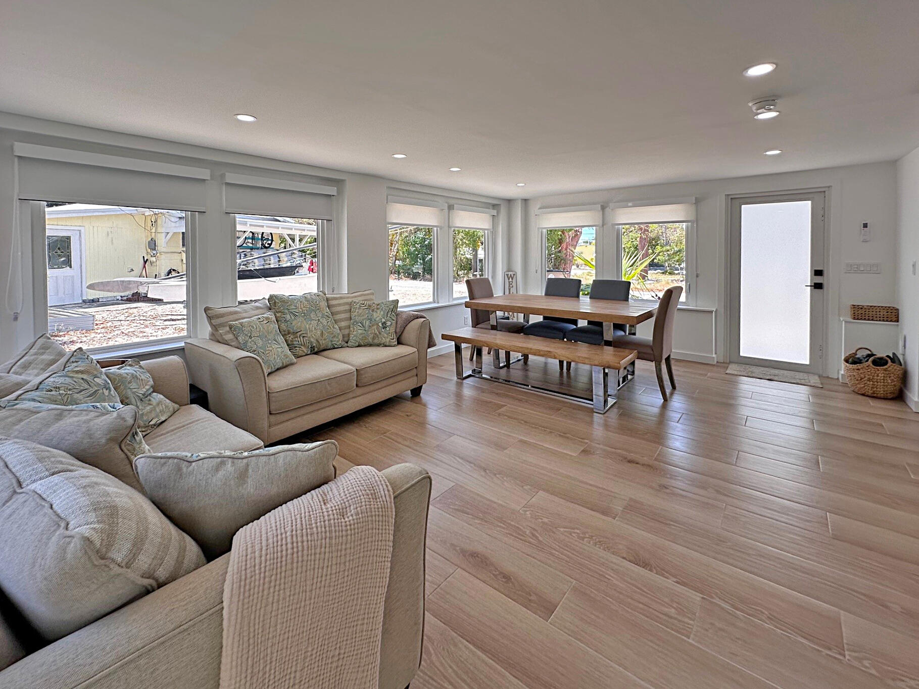 32 Pirates Drive Key Largo, FL 33037 - Photo 5 of 25 a living room with furniture and wooden floor