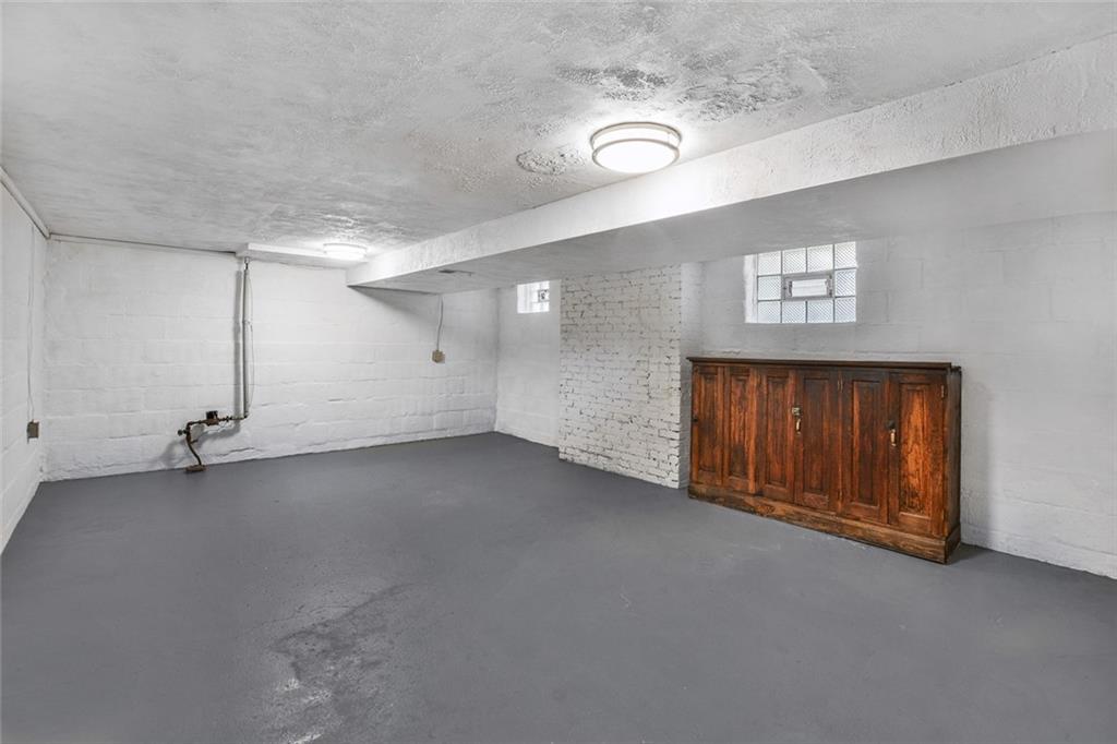 2928 Marshall Road Pittsburgh, PA 15214 - Photo 18 of 24 Gallery Image 18