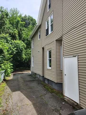 $289,900 | 108 Alden Street, Springfield, MA 01109