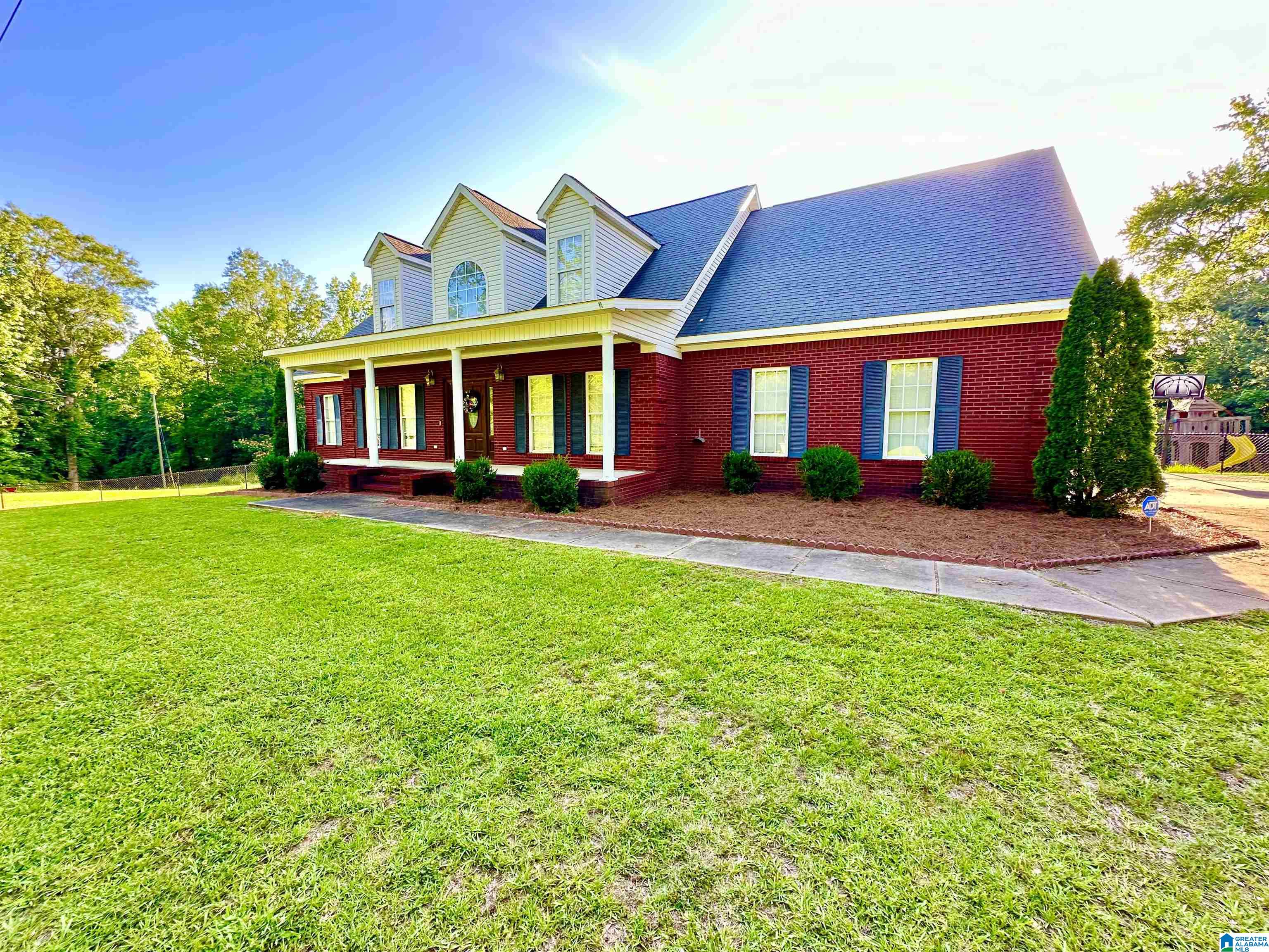 854 County Road 5 Jemison, AL 35085 - Photo 3 of 33