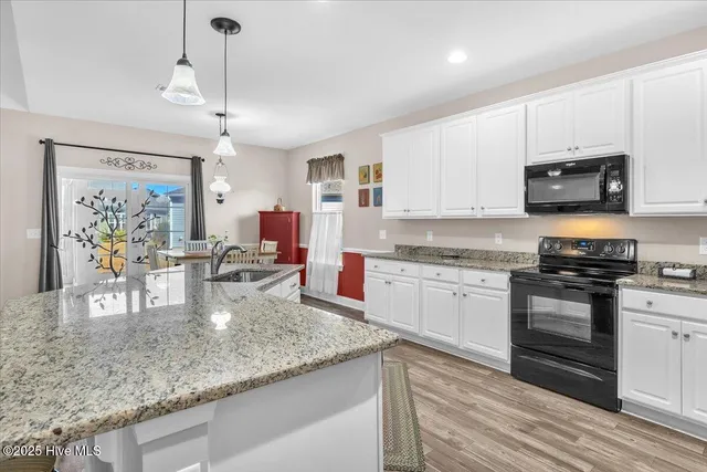 $369,500 | 684 Marbella Court Northwest, Calabash, NC 28467