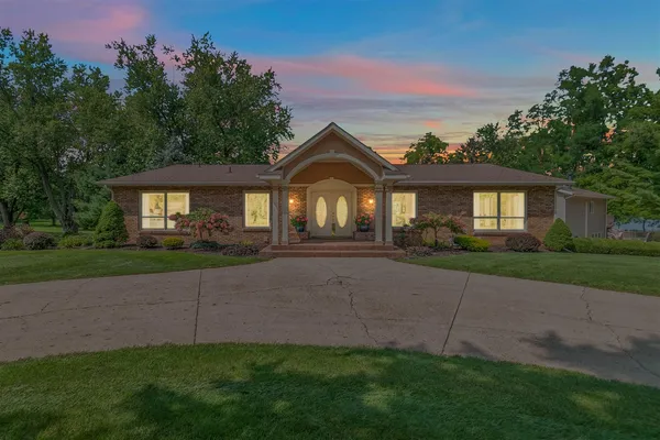 $779,900 | 686 Leonard Drive, Coldwater, MI 49036