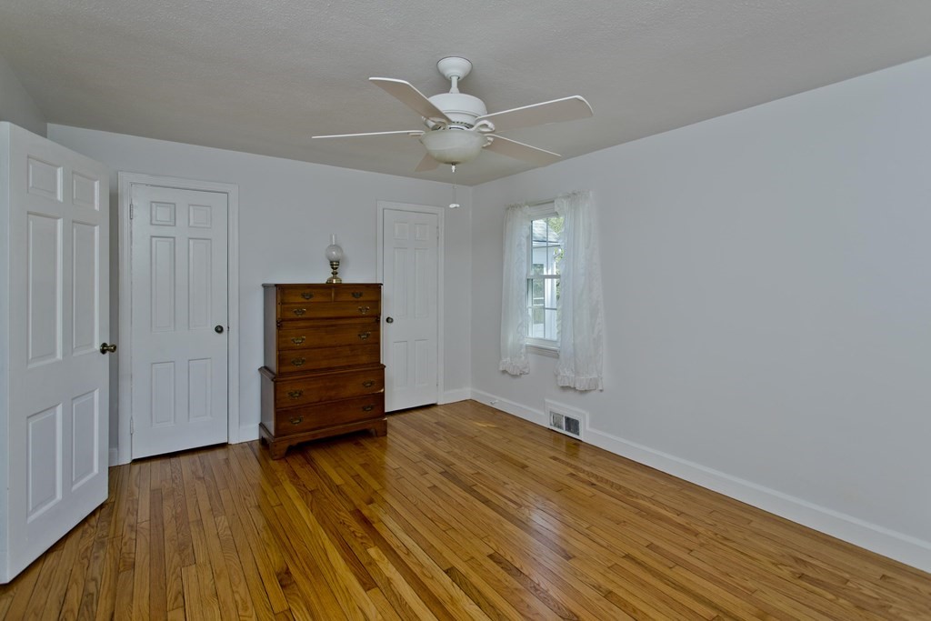 21 Puritan Road Springfield, MA 01119 - Photo 20 of 42