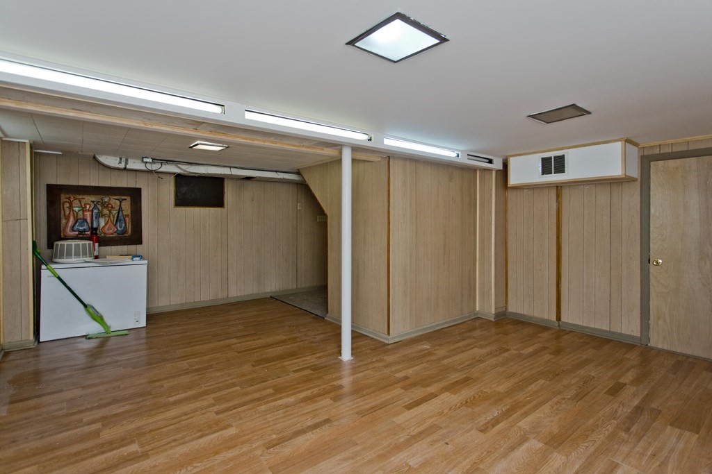 21 Puritan Road Springfield, MA 01119 - Photo 32 of 42
