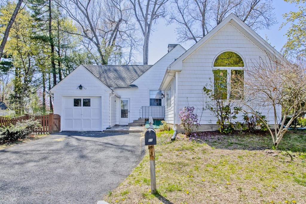 21 Puritan Road Springfield, MA 01119 - Photo 35 of 42
