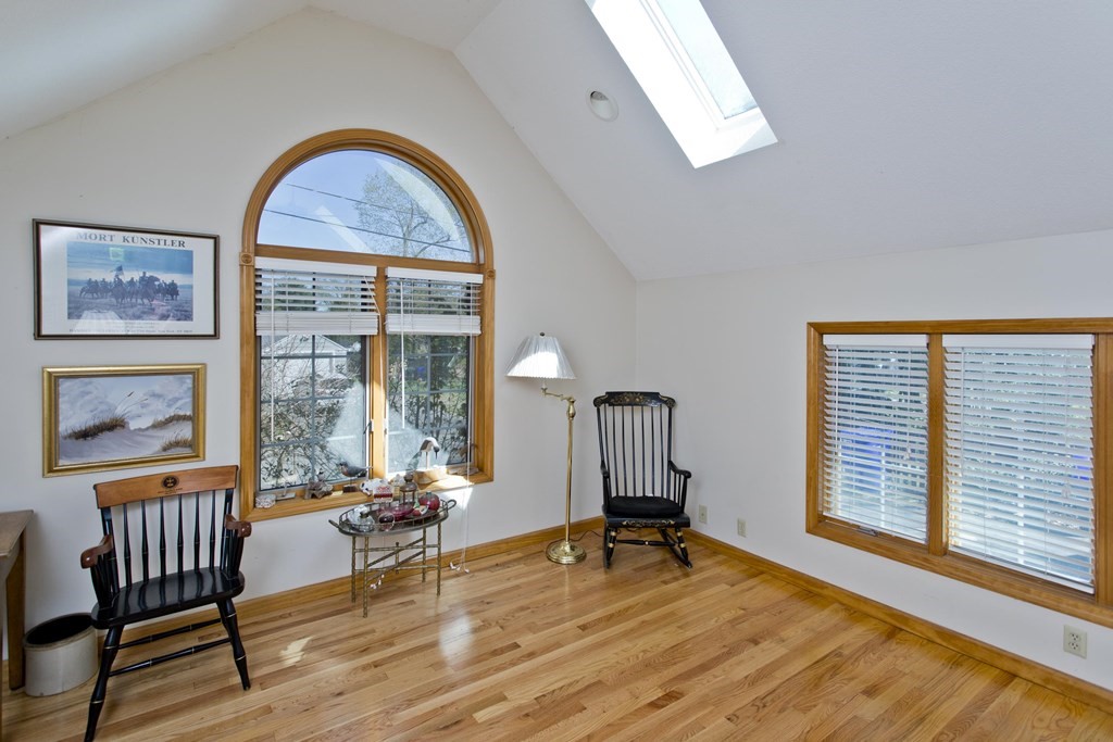 21 Puritan Road Springfield, MA 01119 - Photo 5 of 42