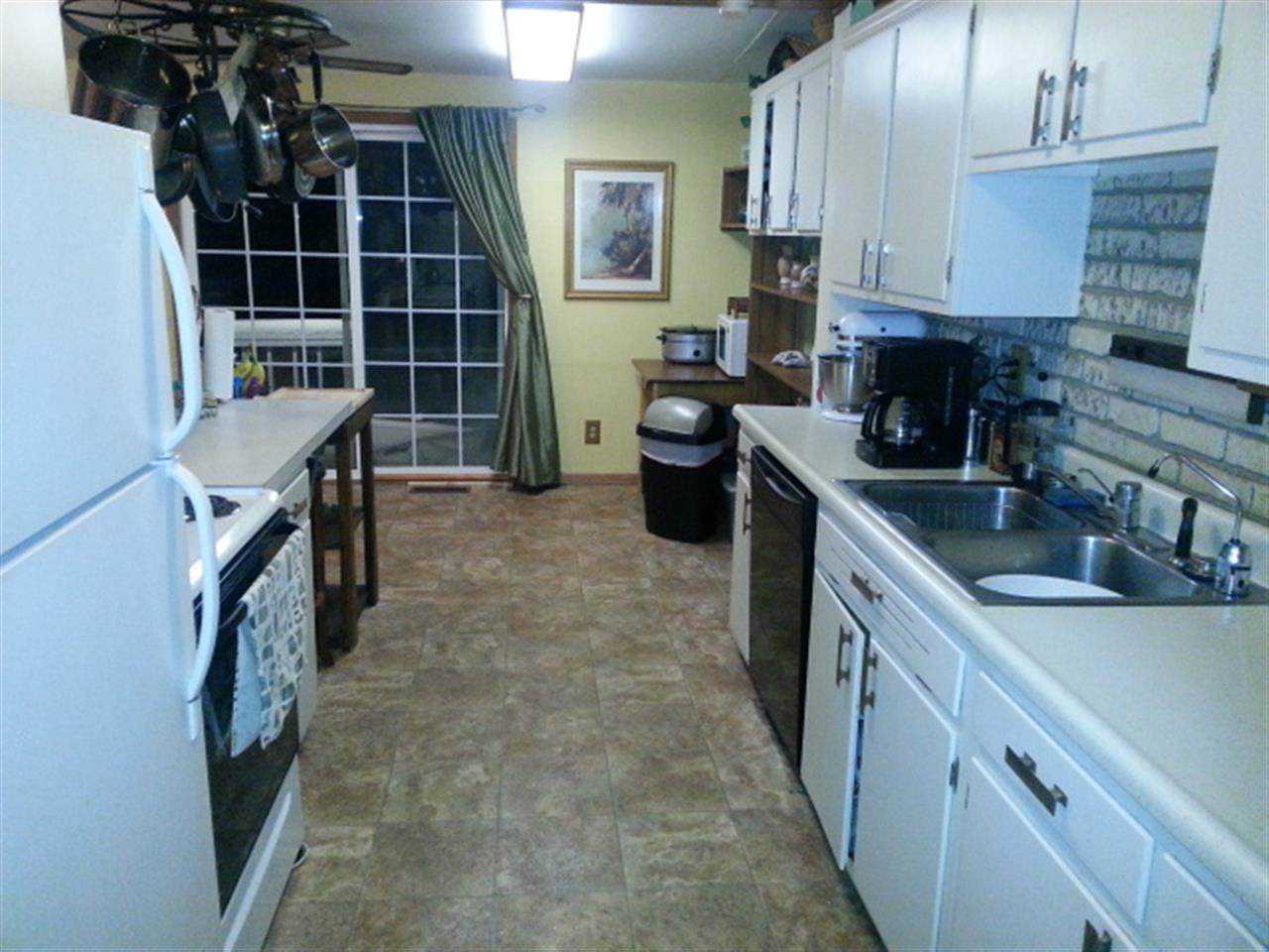 54372 Bittersweet Road Mishawaka, IN 46545 - Photo 3 of 19 Gallery Image 3