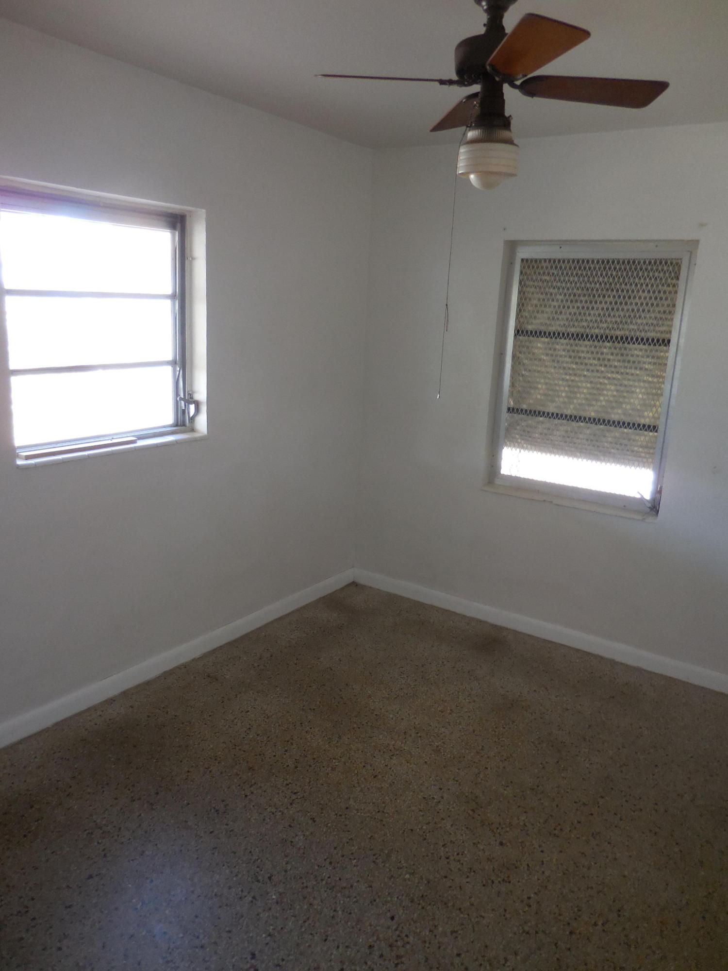 1155 Peak Road Lake Worth, FL 33462 - Photo 14 of 28 2017-02-19 16.01.54