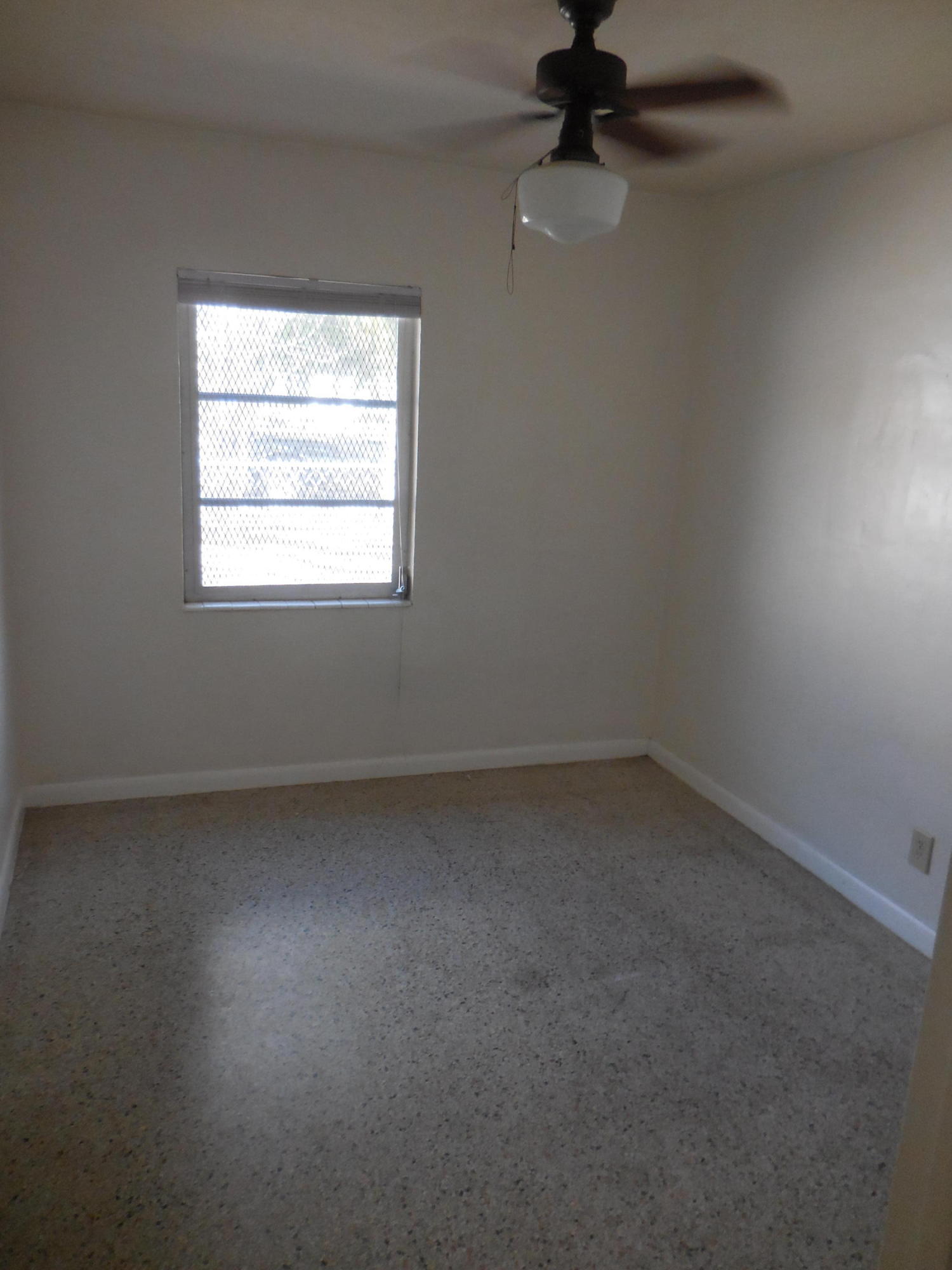 1155 Peak Road Lake Worth, FL 33462 - Photo 15 of 28 2017-02-19 16.02.04