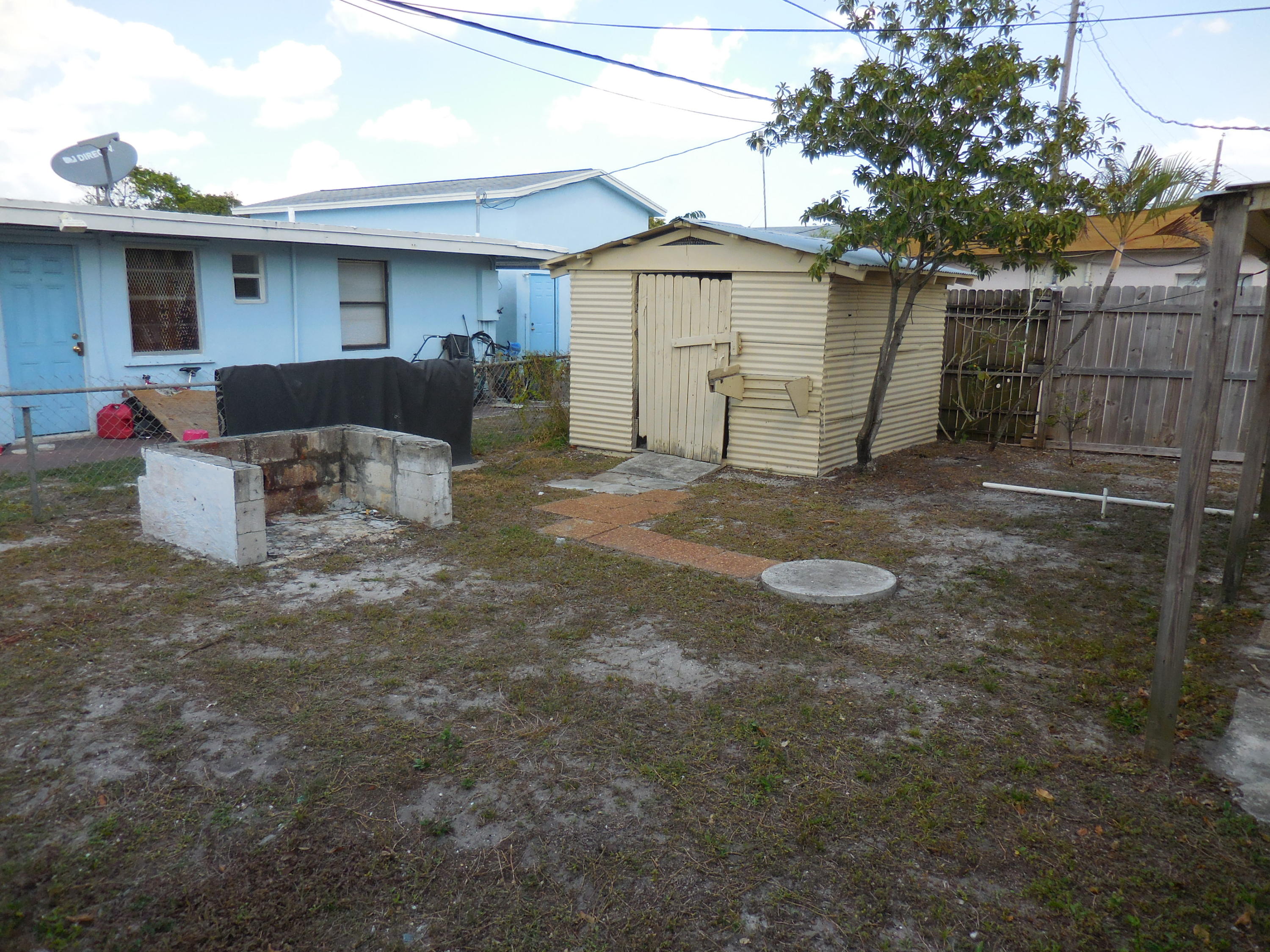 1155 Peak Road Lake Worth, FL 33462 - Photo 20 of 28 2017-02-19 16.04.21