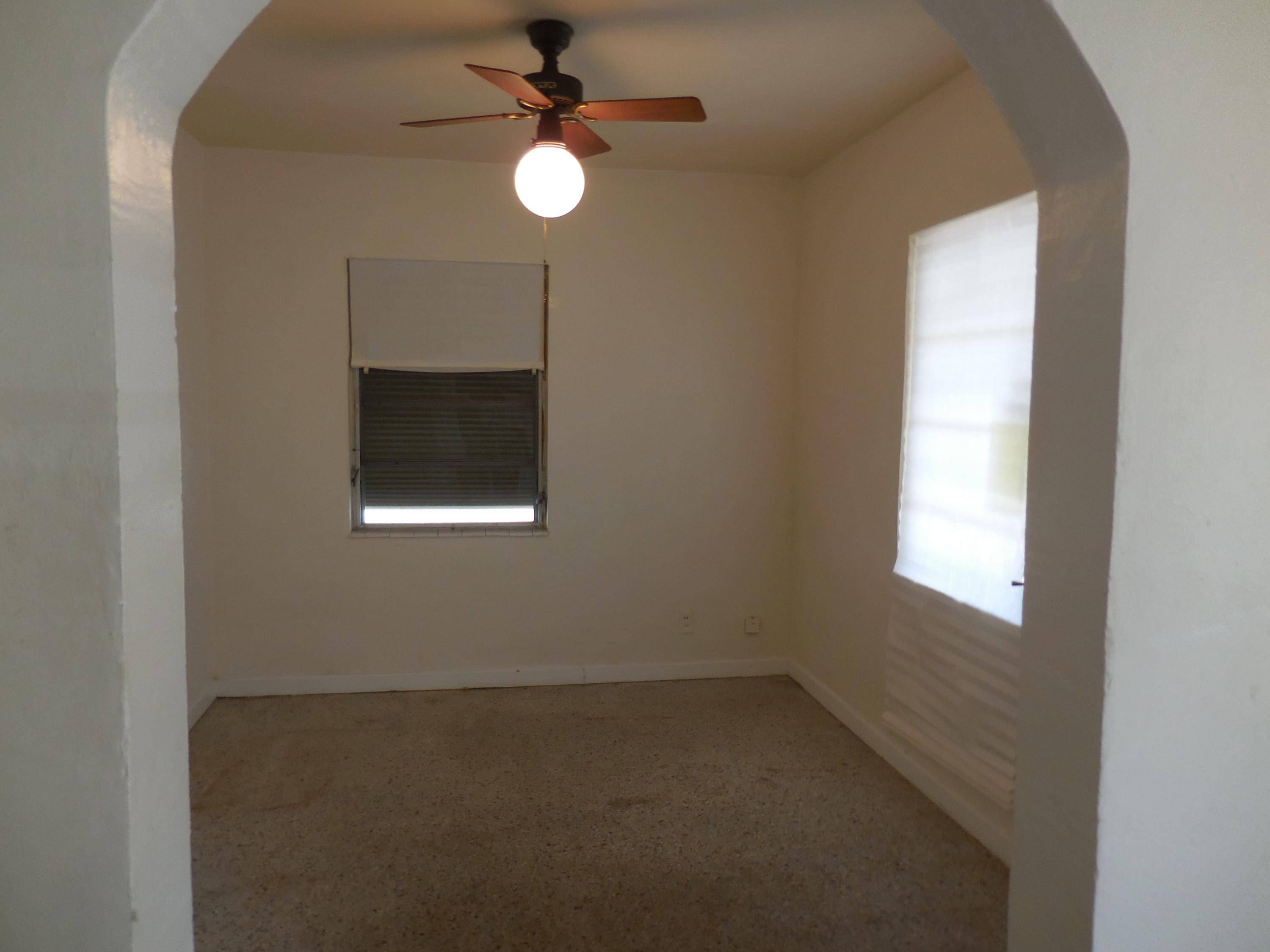 1155 Peak Road Lake Worth, FL 33462 - Photo 6 of 28 2017-02-19 15.56.44
