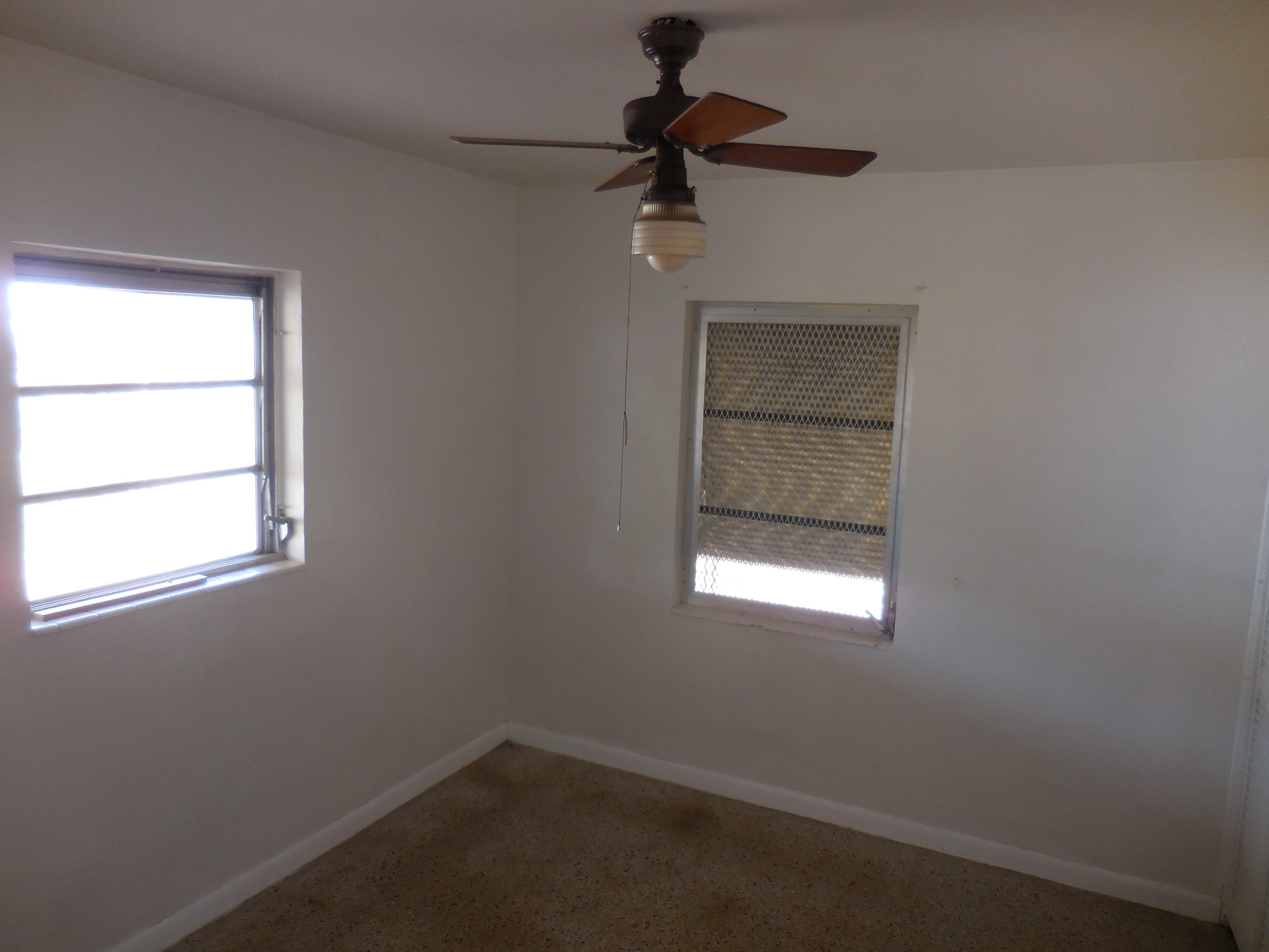 1155 Peak Road Lake Worth, FL 33462 - Photo 10 of 28 2017-02-19 16.00.41
