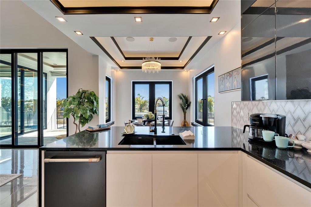 6536 Simone Shores Circle Apollo Beach, FL 33572 - Photo 30 of 94