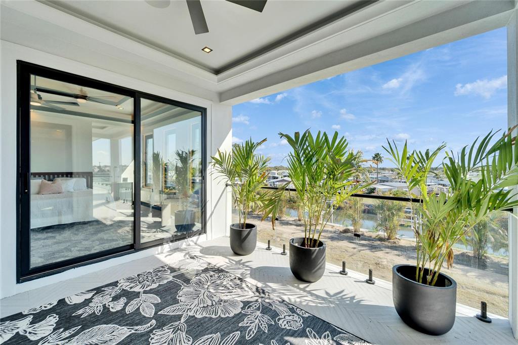 6536 Simone Shores Circle Apollo Beach, FL 33572 - Photo 47 of 94