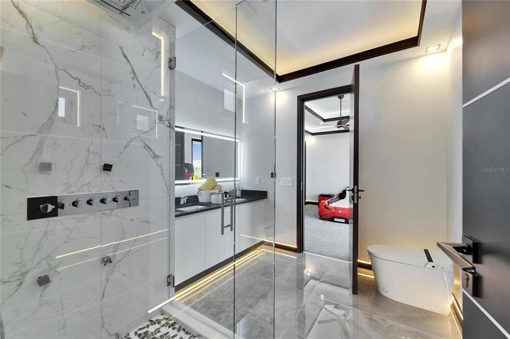 6536 Simone Shores Circle Apollo Beach, FL 33572 - Photo 59 of 94