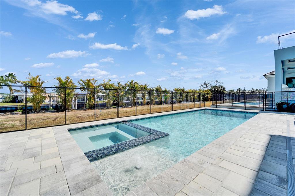 6536 Simone Shores Circle Apollo Beach, FL 33572 - Photo 87 of 94