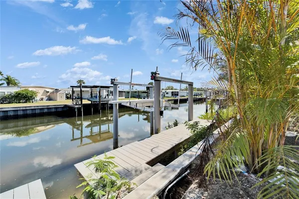 $1,449,000 | 6536 Simone Shores Circle, Apollo Beach, FL 33572