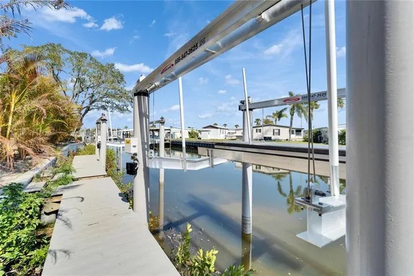 $1,449,000 | 6536 Simone Shores Circle, Apollo Beach, FL 33572