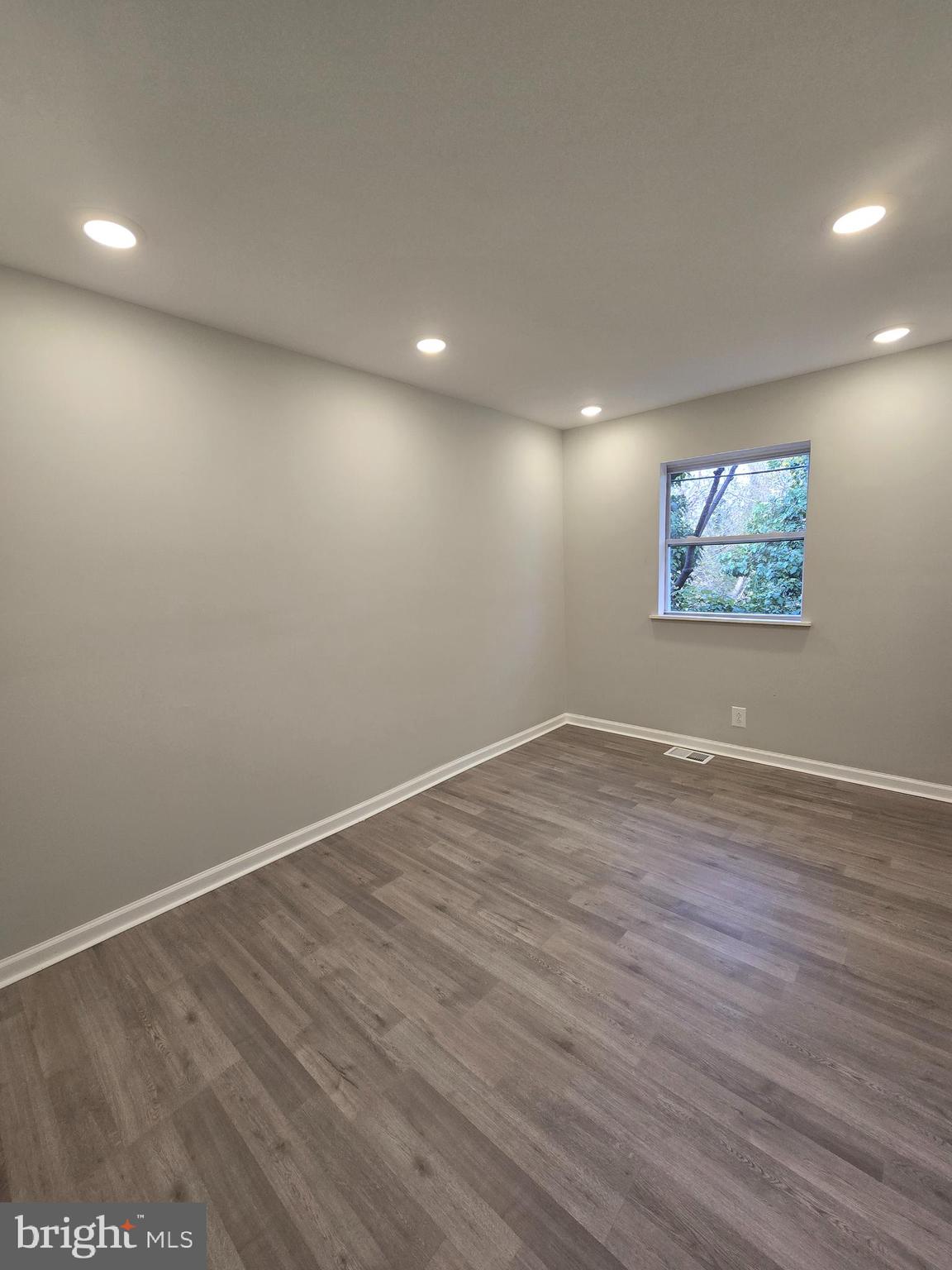 5625 Crowson Street Philadelphia, PA 19144 - Photo 16 of 31