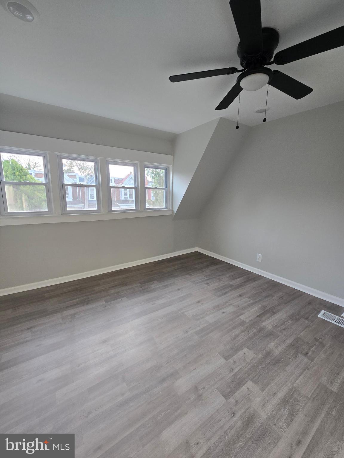 5625 Crowson Street Philadelphia, PA 19144 - Photo 23 of 31