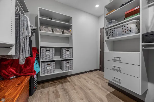 $675,000 | 6884 21st Street South, Fargo, ND 58104