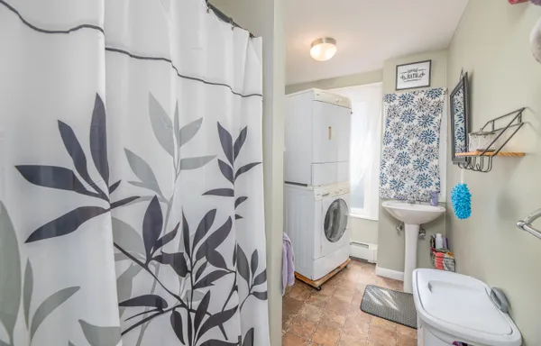 $182,400 | 51 High Street, Houlton, ME 04730