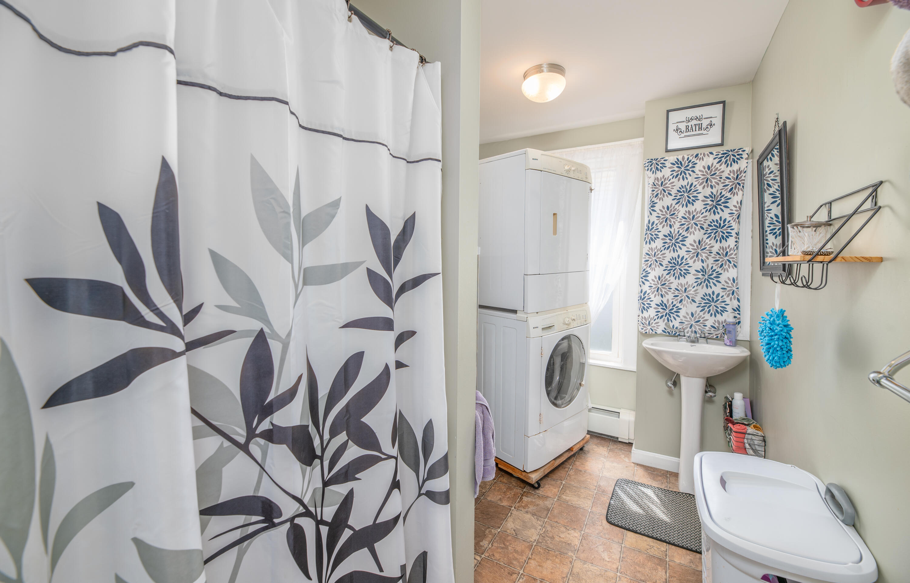 51 High Street Houlton, ME 04730 - Photo 15 of 49 Interior13