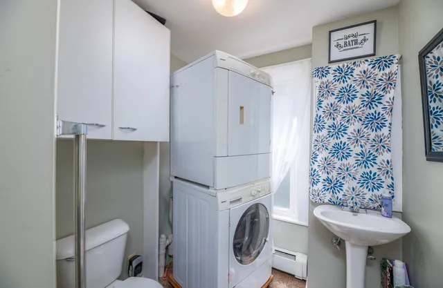 $184,900 | 51 High Street, Houlton, ME 04730