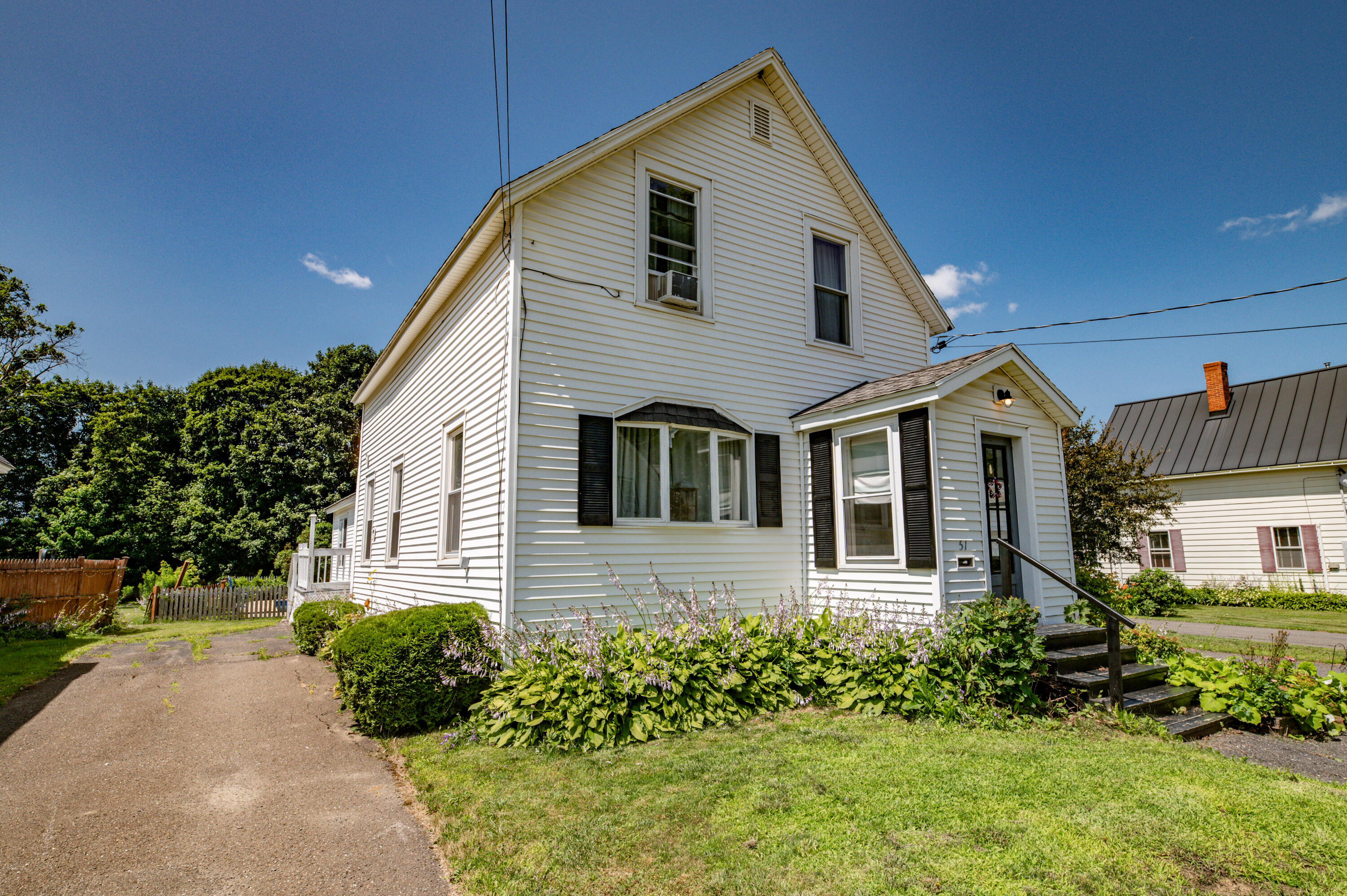 51 High Street Houlton, ME 04730 - Photo 2 of 49 Exterior2