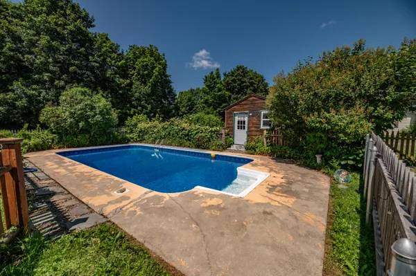 $182,400 | 51 High Street, Houlton, ME 04730