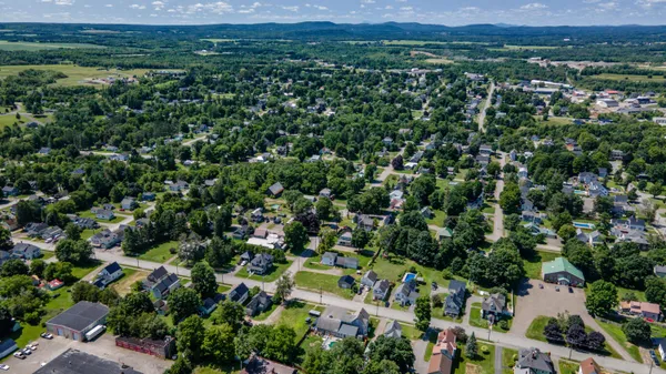 $182,400 | 51 High Street, Houlton, ME 04730