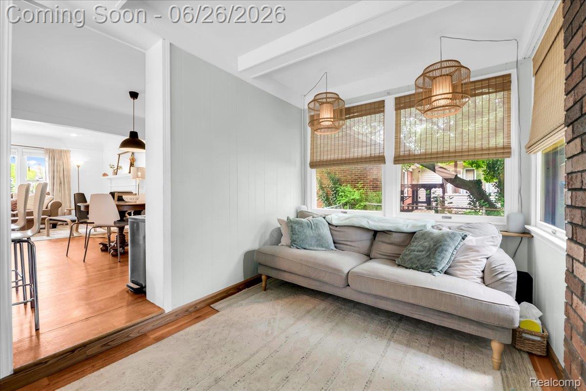 1179 Hampton Road Grosse Pointe, MI 48236 - Photo 12 of 37 14-1179 Hampton Rd_13.jpg