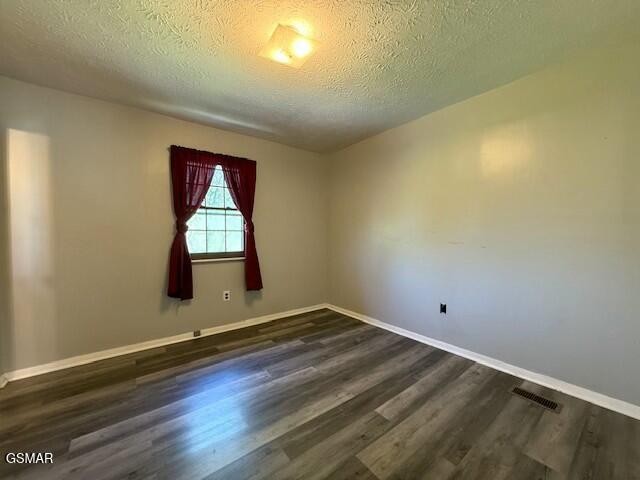 1809 Ridgecrest Drive Dandridge, TN 37725 - Photo 27 of 32 Gallery Image 27