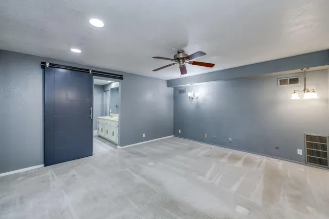 $1,299,000 | 541 North De Wolf Avenue, Fresno, CA 93737