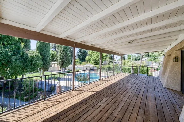 $1,299,000 | 541 North De Wolf Avenue, Fresno, CA 93737