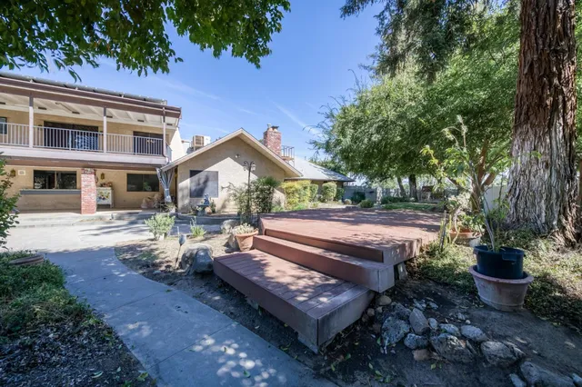 $1,299,000 | 541 North De Wolf Avenue, Fresno, CA 93737