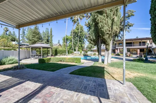 $1,299,000 | 541 North De Wolf Avenue, Fresno, CA 93737