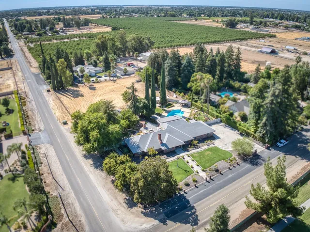 $1,299,000 | 541 North De Wolf Avenue, Fresno, CA 93737