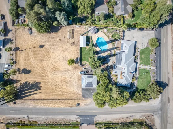 $1,299,000 | 541 North De Wolf Avenue, Fresno, CA 93737