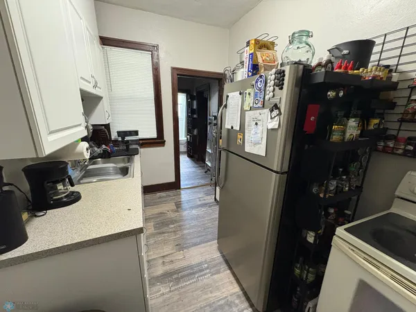 $895,000 | 725 14th Street North, Fargo, ND 58102