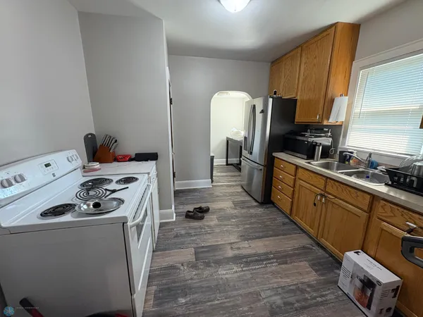 $895,000 | 725 14th Street North, Fargo, ND 58102