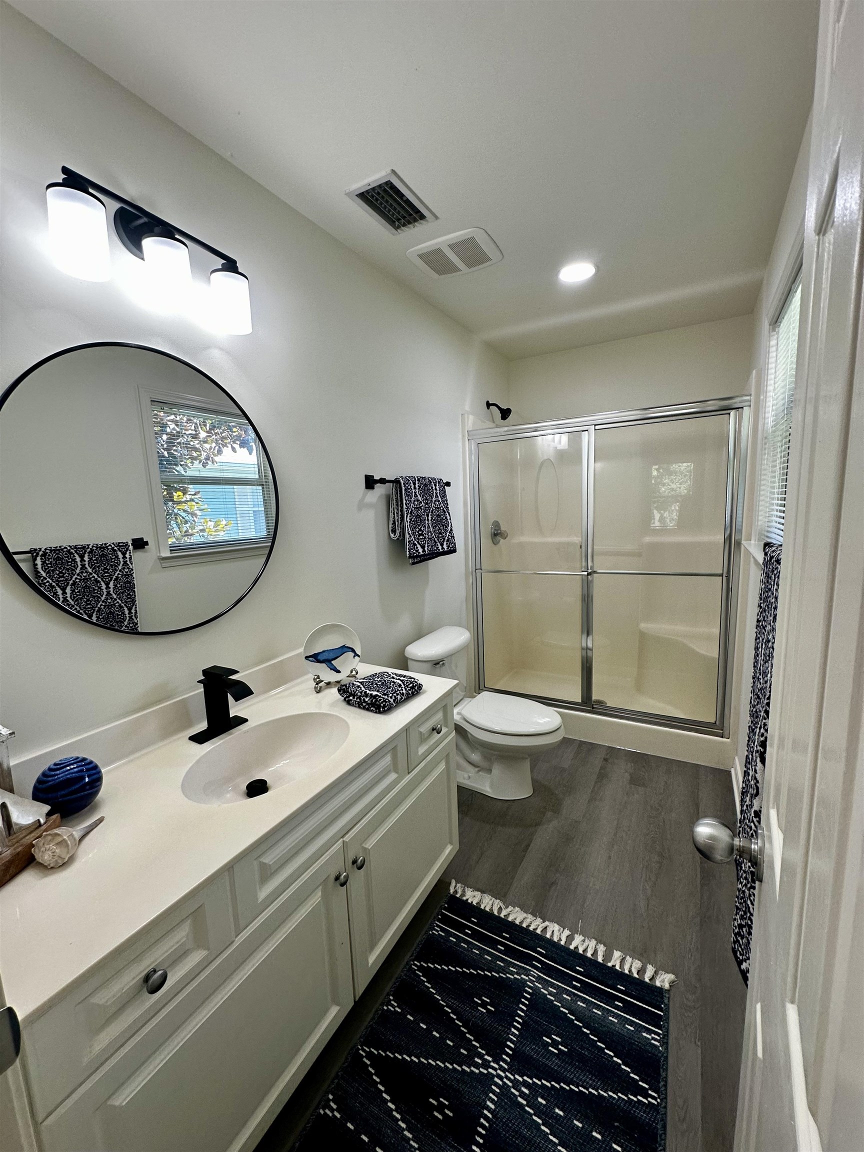9090 Bay Pnes Road Elberta, AL 36530 - Photo 11 of 26 Bathroom
