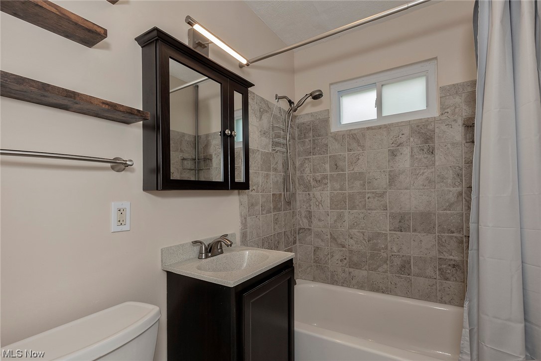15309 Rockside Road Maple Heights, OH 44137 - Photo 15 of 26