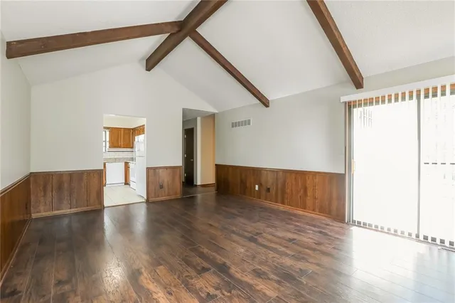 $1,980 | 1501 North Aztec Avenue, Independence, MO 64056