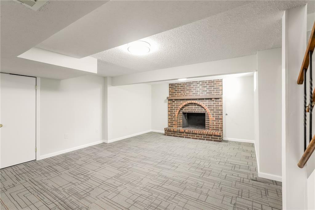 1501 North Aztec Avenue Independence, MO 64056 - Photo 8 of 17