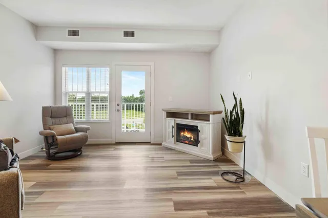 $149,000 | 7084 Glory Road South, Unit 309, Baxter, MN 56425