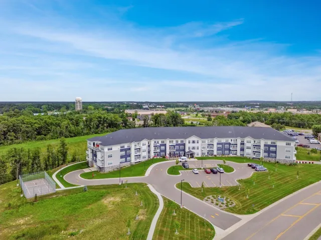 $149,000 | 7084 Glory Road South, Unit 309, Baxter, MN 56425